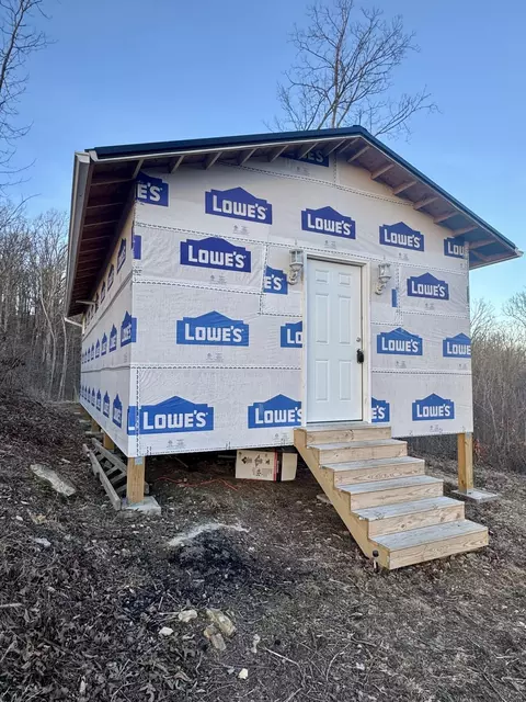 1442 Overlook Trl, Spring City, TN 37381