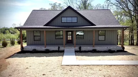11726 W Green Hill Rd, Smithville, TN 37166