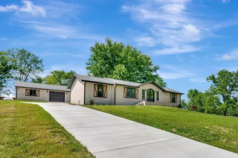 120 E Boiling Springs Rd, Portland, TN 37148