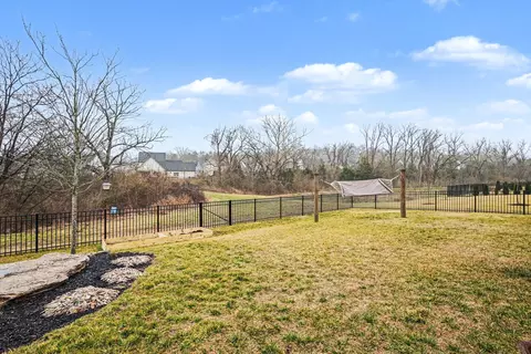 Exterior - 700 Beamon Dr, Franklin, TN 37064 photo 4 of 6