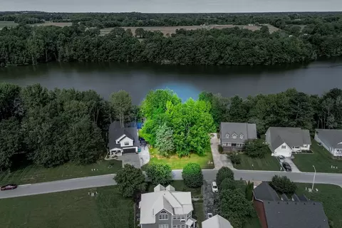 6 Cypress Point Dr, Winchester, TN 37398