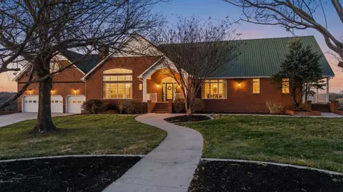499 Mount Herman Rd, Shelbyville, TN 37160