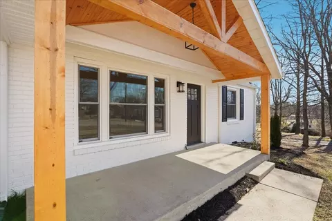 3021 Ironwood Dr, Nashville, TN 37214