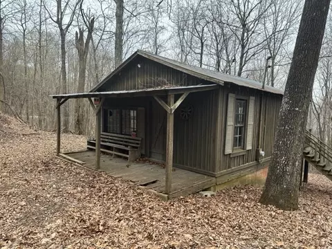 10367 Sewanee Hwy, Sewanee, TN 37383