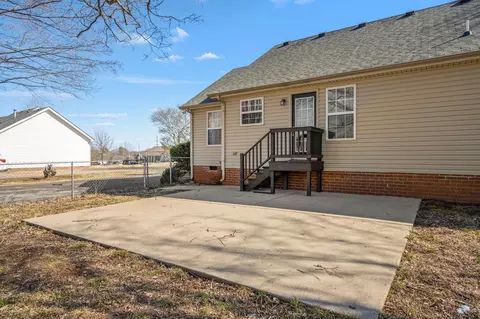 Exterior - 3227 Westbrook Dr, Murfreesboro, TN 37130 photo 8 of 11