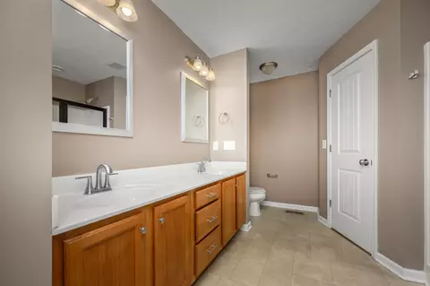 Bath - 3227 Westbrook Dr, Murfreesboro, TN 37130 photo 1 of 3