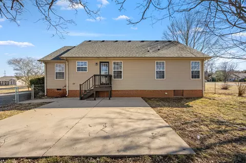 Exterior - 3227 Westbrook Dr, Murfreesboro, TN 37130 photo 7 of 11