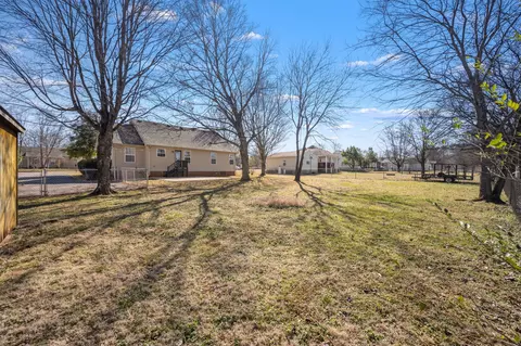 Exterior - 3227 Westbrook Dr, Murfreesboro, TN 37130 photo 10 of 11