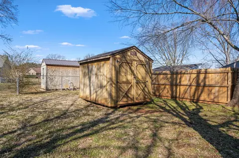 Exterior - 3227 Westbrook Dr, Murfreesboro, TN 37130 photo 9 of 11