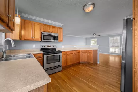 Kitchen - 3227 Westbrook Dr, Murfreesboro, TN 37130 photo 4 of 4