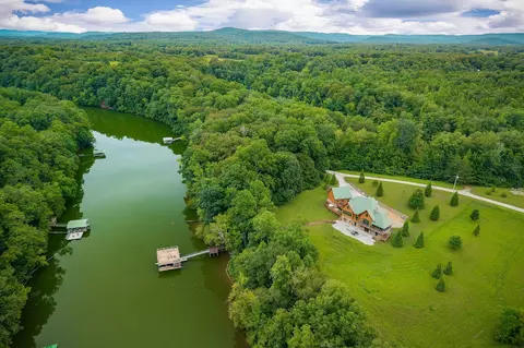 4042 Rocky Ridge Rd, Rock Island, TN 38581