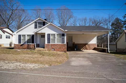 220 Jennings Ave, Parsons, TN 38363