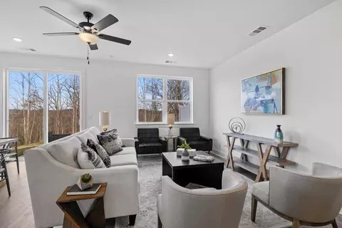 6032 Mill Tree Ct, Nashville, TN 37221
