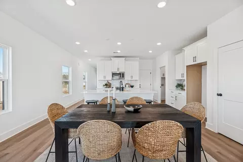 516 Canal Cir, Nashville, TN 37214