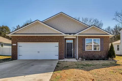 215 Addison Ave, Chapel Hill, TN 37034