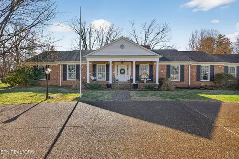 1033 Robin Ln, Cookeville, TN 38501