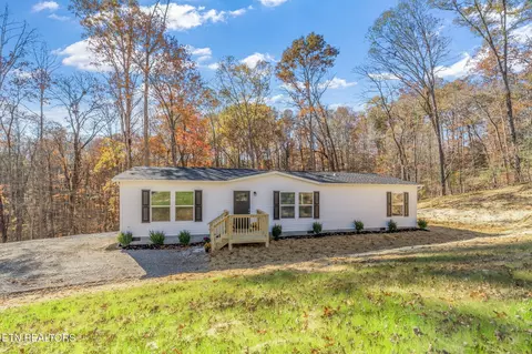 235 Clear Springs Rd, Harriman, TN 37748