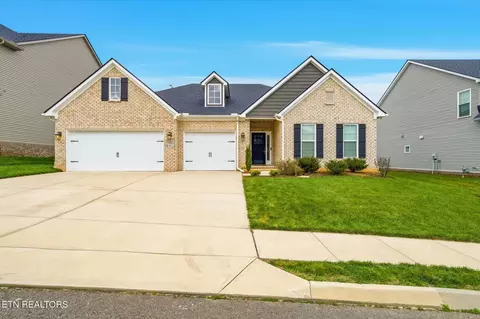 11055 Big Sky Ln, Knoxville, TN 37932