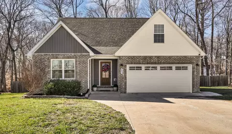 395 Rye Dr, Clarksville, TN 37043