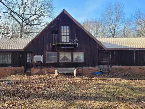 605 Hwy 13, Collinwood, TN 38450