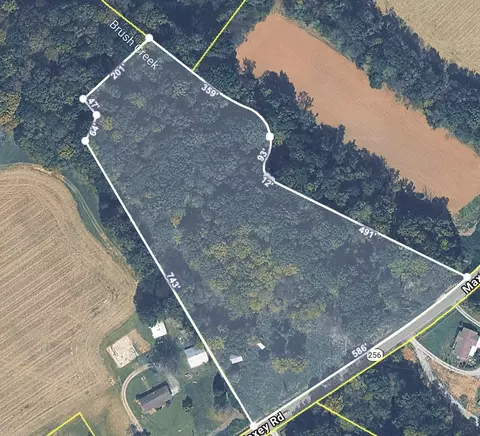 3318 Maxey Rd, Cedar Hill, TN 37032