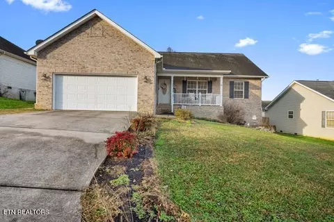 4129 Riverstone Ln, Knoxville, TN 37918