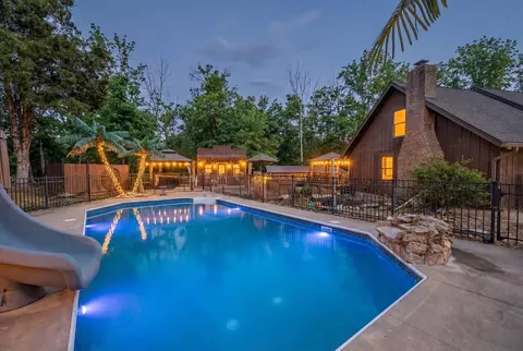 722 River Bend Dr, Clarksville, TN 37043