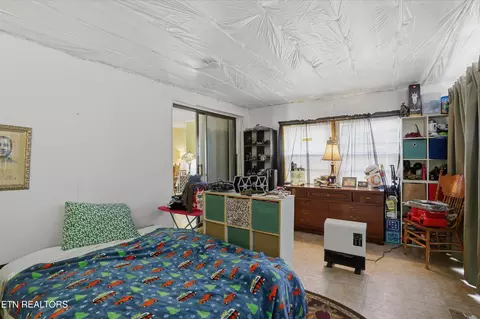 Bedroom - 415 N 1st Ave, Baxter, TN 38544 photo 1 of 4