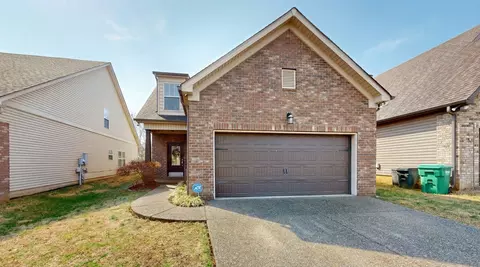 233 Donna Dr, Hendersonville, TN 37075
