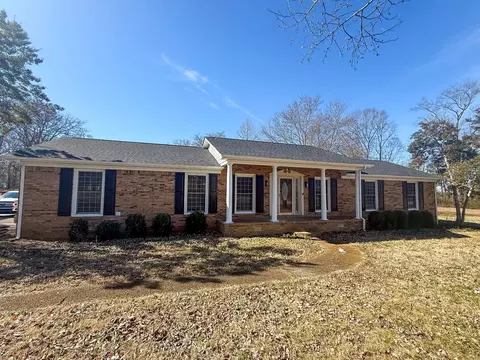 111 Hampshire Rd, Shelbyville, TN 37160