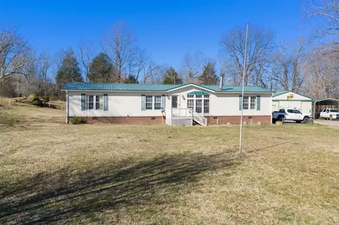 419 Hughes Rd E, Jackson, TN 38305 photo 2