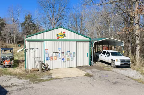 419 Hughes Rd E, Jackson, TN 38305 photo 6