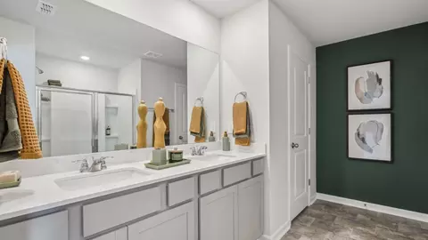 Bath - 4145 Oswin Dr, Murfreesboro, TN 37129 photo 1 of 4