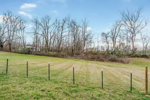 Exterior - 260 Celeste Dr, Baxter, TN 38544 photo 4 of 5