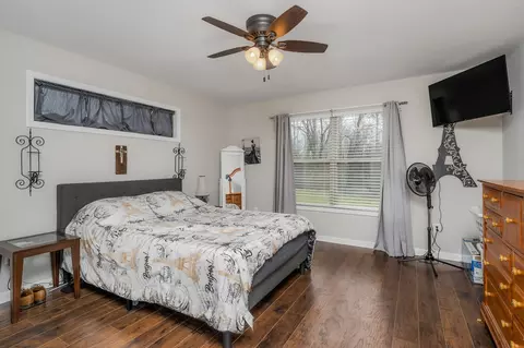 Bedroom - 260 Celeste Dr, Baxter, TN 38544 photo 3 of 5