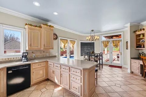 Kitchen - 2844 Highway 52 E, Bethpage, TN 37022 photo 5 of 5