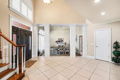 Entry Way - 2844 Highway 52 E, Bethpage, TN 37022 photo 3 of 5