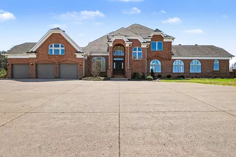 Exterior - 2844 Highway 52 E, Bethpage, TN 37022 photo 2 of 16