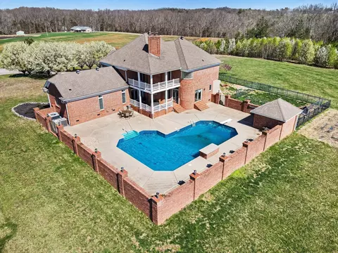 View/Area - 2844 Highway 52 E, Bethpage, TN 37022 photo 3 of 7