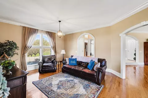 Living - 2844 Highway 52 E, Bethpage, TN 37022 photo 1 of 3