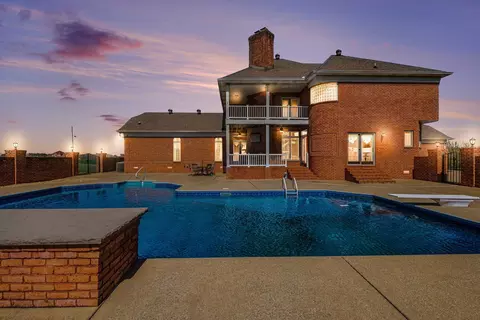 Exterior - 2844 Highway 52 E, Bethpage, TN 37022 photo 14 of 16