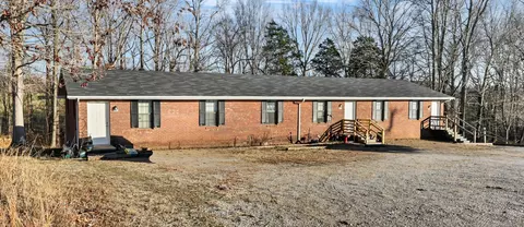1100 Mcdaniel Rd, Clarksville, TN 37043