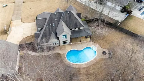 14288 Santa Fe Dr, Olive Branch, MS 38654