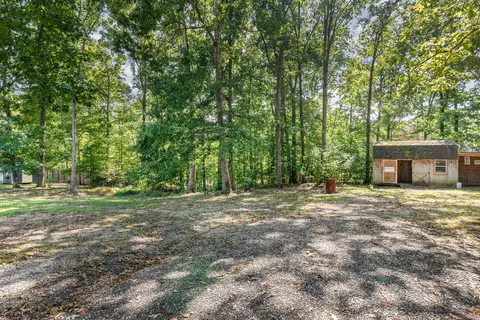 Exterior - 2104 Wolfe Rd, White Bluff, TN 37187 photo 3 of 4