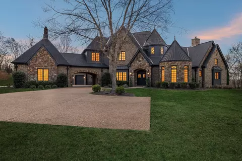 7105 Marsh Hawk Ct, Arrington, TN 37014