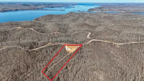 1375 Overlook Trl, Stewart, TN 37175