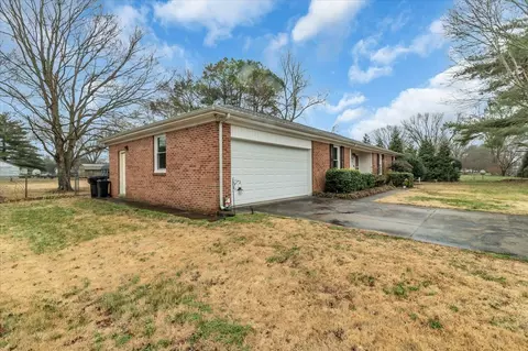 Exterior - 452 Campfire Dr, Murfreesboro, TN 37129 photo 5 of 13