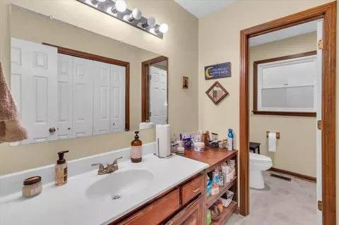 Bath - 452 Campfire Dr, Murfreesboro, TN 37129 photo 1 of 1