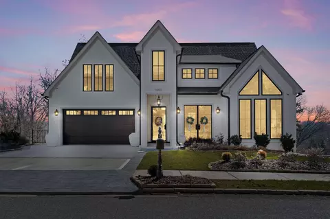 1907 Notting Hl, Chattanooga, TN 37405