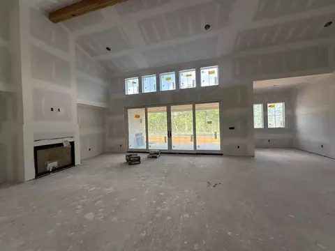 Living - 8709 Iron Willow Pass, Eagleville, TN 37060 photo 6 of 6